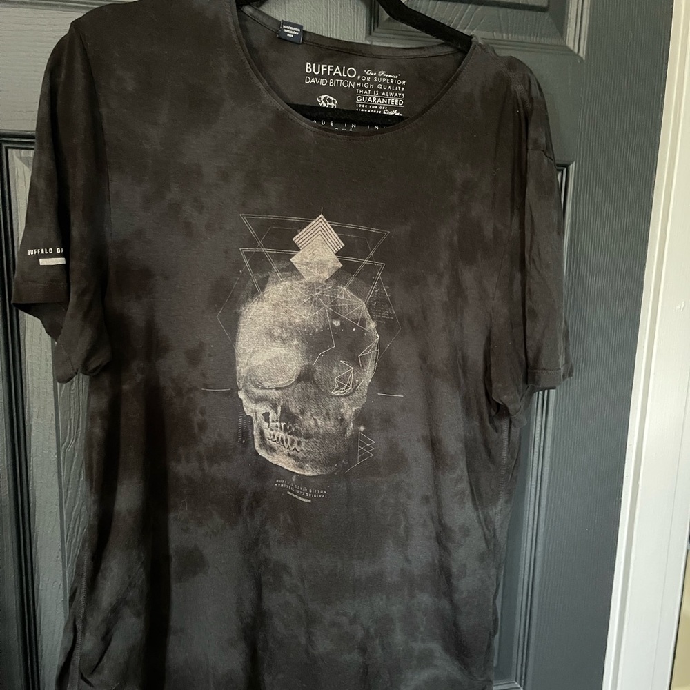 Buffalo men's tee shirt